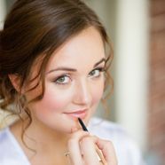 how-to-plan-your-bridal-makeup-the-everygirl